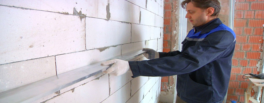 Штукатурка стен своими руками: пошаговая инструкция